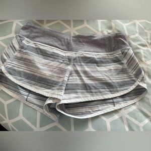 LULULEMON SPEED SHORTS 2.5”